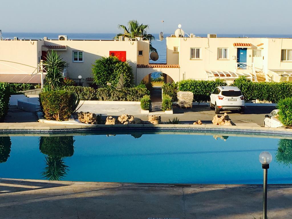 Townhouse Coral Bay Village Кисонерга Екстериор снимка